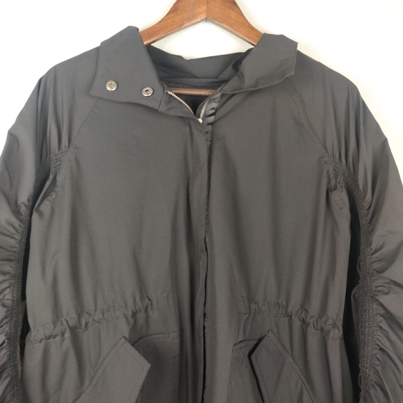 Fabletics Giana Ruched Sleeve Lightweight Jacket Black Medium - Picture 5 of 14